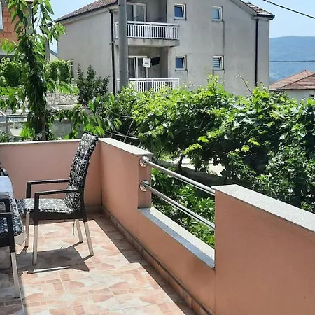 Διαμέρισμα Mila2 *